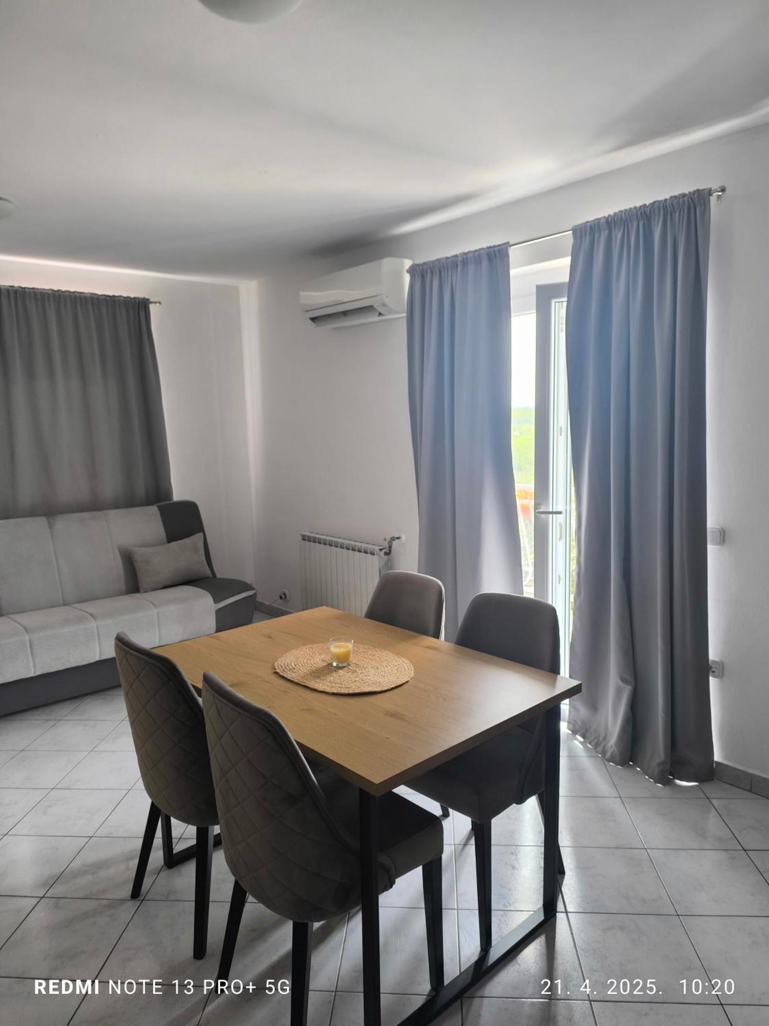 Apartments Erenda Fuškulin Екстериор снимка